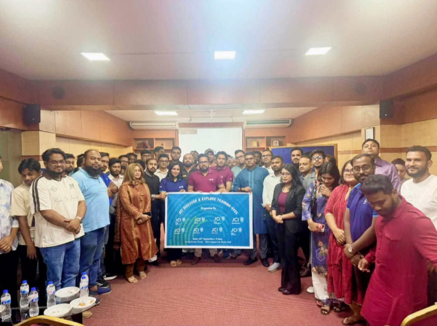 জেসিআই ঢাকা নর্থের ‘ডিসকভার অ্যান্ড এক্সপ্লোর’ ট্রেনিং অনুষ্ঠিত